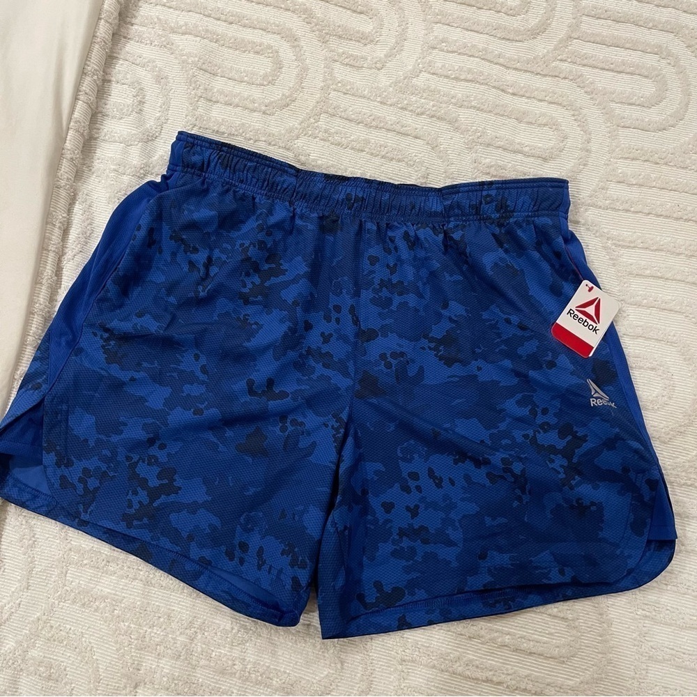 Adidas sports shots new with tags size XL